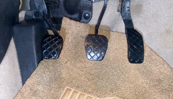 2015 Volkswagen Polo HIGHLINE1.5L, Diesel, Manual, 82,713 km, Pedals