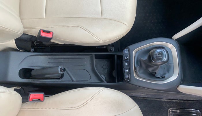 2019 Hyundai NEW SANTRO SPORTZ CNG, CNG, Manual, 95,569 km, Gear Lever