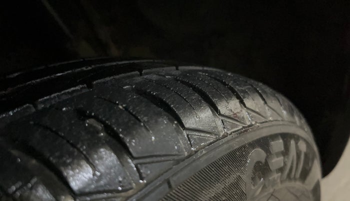 2021 Renault Kwid CLIMBER 1.0 (O), Petrol, Manual, 29,862 km, Right Rear Tyre Tread