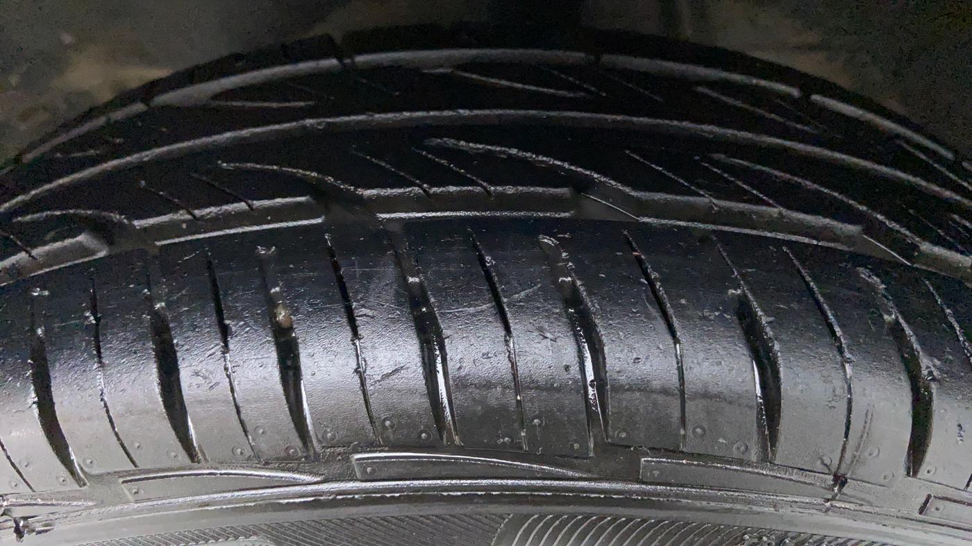 2007 Maruti Zen Estilo LXI, Petrol, Manual, 76,651 km, Left Front Tyre Tread