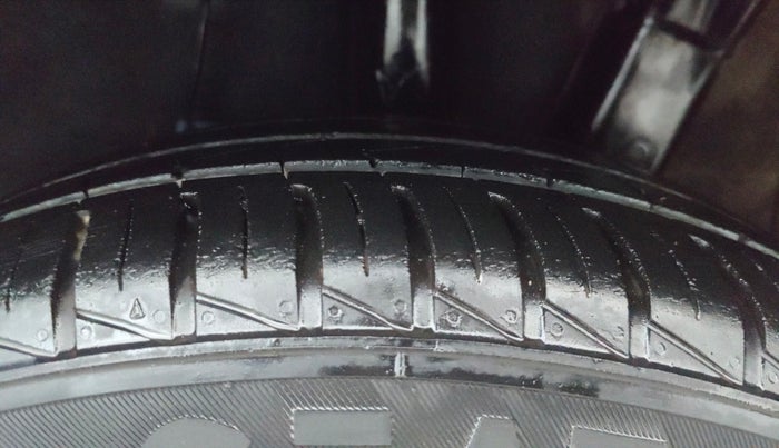 2021 Hyundai GRAND I10 NIOS SPORTZ 1.2 KAPPA VTVT, Petrol, Manual, 15,185 km, Left Rear Tyre Tread