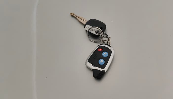 2018 Maruti Celerio VXI CNG, CNG, Manual, 52,492 km, Key Close Up