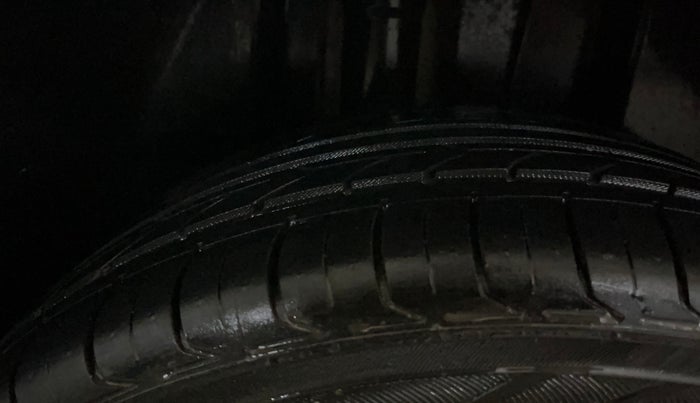 2023 Skoda SLAVIA STYLE 1.0L TSI AT, Petrol, Automatic, 52,005 km, Right Rear Tyre Tread