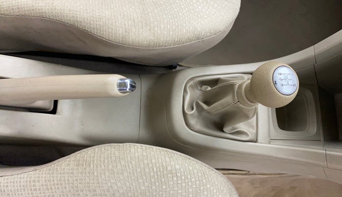 2014 Maruti Swift Dzire VXI, Petrol, Manual, 41,494 km, Gear Lever