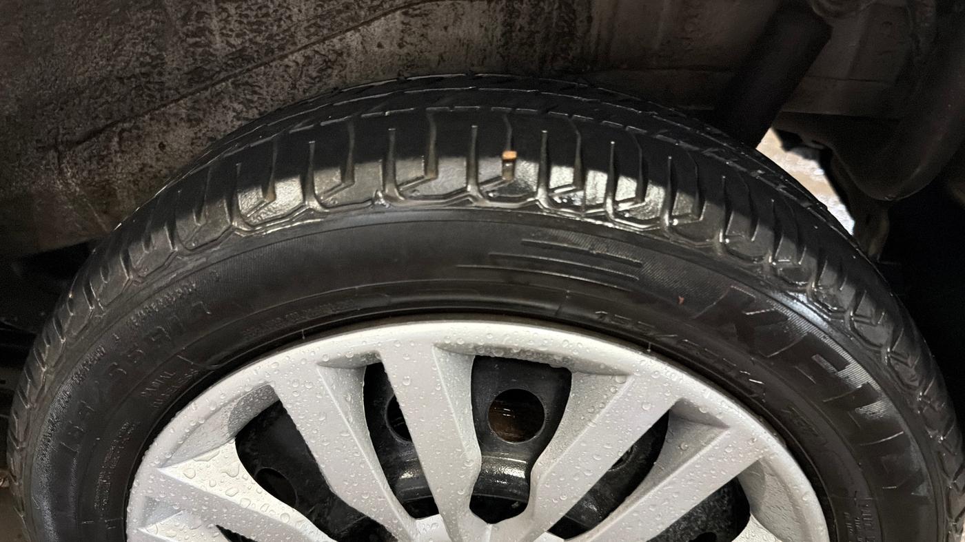 2017 Maruti Wagon R 1.0 VXI, Petrol, Manual, 53,045 km, Left Rear Tyre Tread