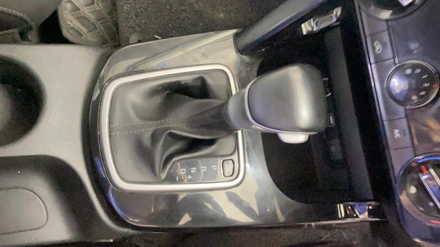2022 KIA SELTOS HTK PLUS AT 1.5 DIESEL, Diesel, Automatic, 68,649 km, Gear Lever