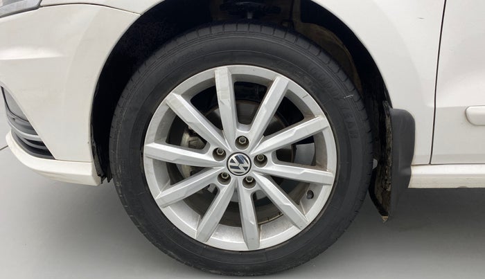 2017 Volkswagen Ameo HIGHLINE1.2L PLUS 16 ALLOY, Petrol, Manual, 33,204 km, Left Front Wheel