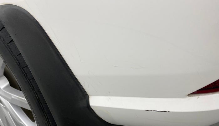 2017 Volkswagen Ameo HIGHLINE1.2L PLUS 16 ALLOY, Petrol, Manual, 33,204 km, Rear bumper - Minor scratches