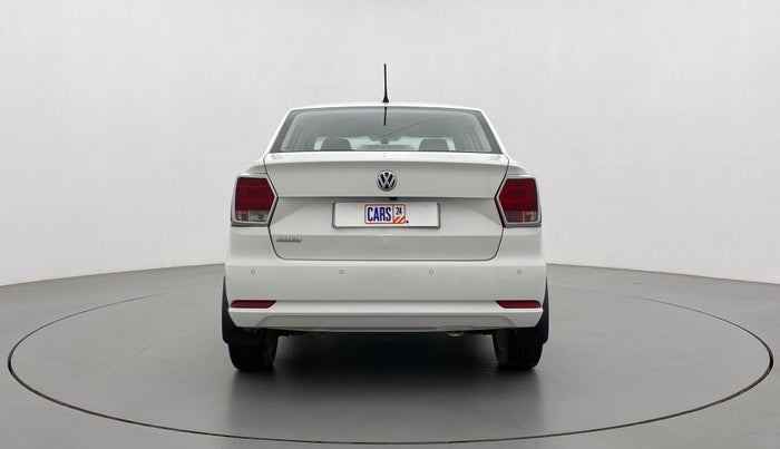 2017 Volkswagen Ameo HIGHLINE1.2L PLUS 16 ALLOY, Petrol, Manual, 33,204 km, Back/Rear