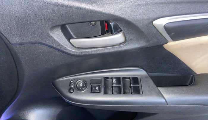 2016 Honda Jazz 1.2L I-VTEC V AT, Petrol, Automatic, 66,311 km, Driver Side Door Panels Control