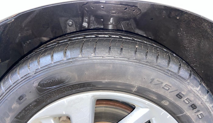 2016 Honda Jazz 1.2L I-VTEC V AT, Petrol, Automatic, 66,311 km, Left Front Tyre Tread