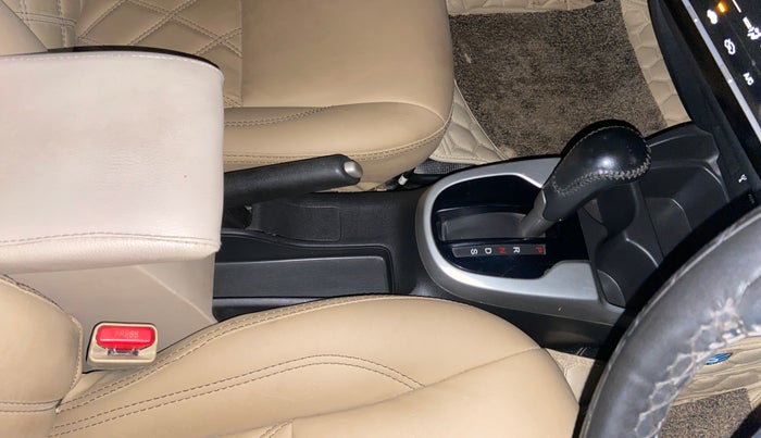 2016 Honda Jazz 1.2L I-VTEC V AT, Petrol, Automatic, 66,311 km, Gear Lever