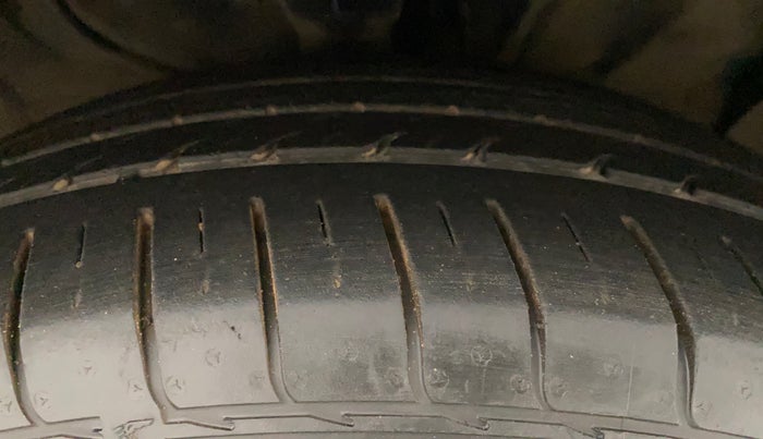 2019 Hyundai Creta SX AT 1.6 PETROL, Petrol, Automatic, 37,885 km, Right Front Tyre Tread