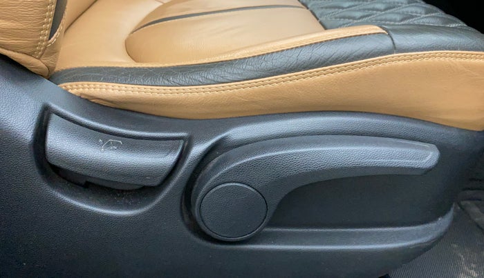 2019 Hyundai Creta SX AT 1.6 PETROL, Petrol, Automatic, 37,885 km, Driver Side Adjustment Panel