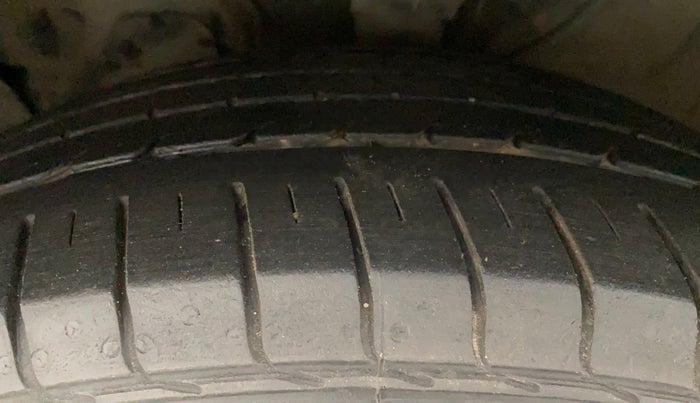 2019 Hyundai Creta SX AT 1.6 PETROL, Petrol, Automatic, 37,885 km, Left Front Tyre Tread