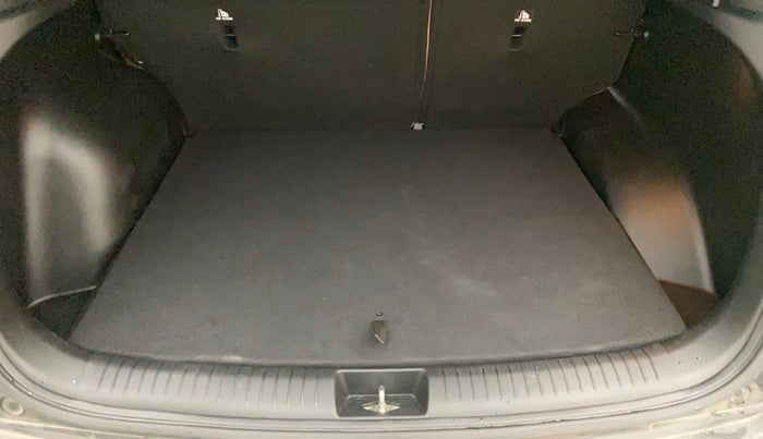 2019 Hyundai Creta SX AT 1.6 PETROL, Petrol, Automatic, 37,885 km, Boot Inside