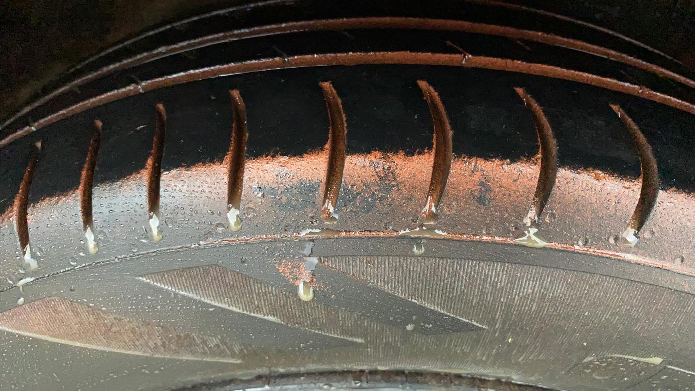 2017 Maruti Celerio ZXI AMT, Petrol, Automatic, 67,695 km, Right Front Tyre Tread