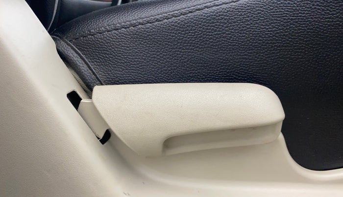 2019 Maruti Celerio ZXI, Petrol, Manual, 36,646 km, Driver Side Adjustment Panel
