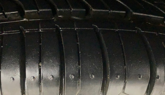 2019 Maruti Celerio ZXI, Petrol, Manual, 36,646 km, Left Front Tyre Tread