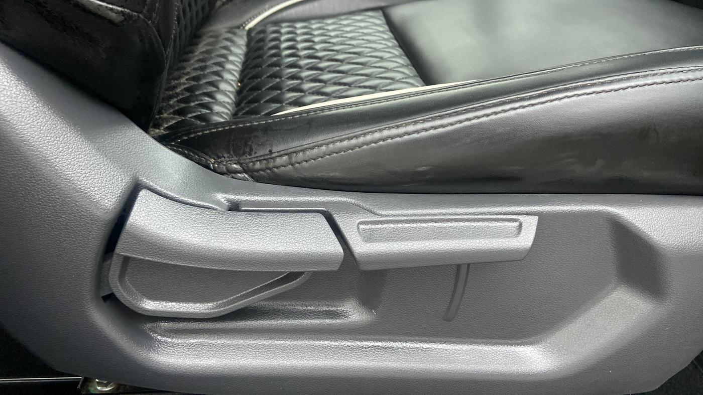 2021 Hyundai AURA S CNG, CNG, Manual, 19,498 km, Driver Side Adjustment Panel