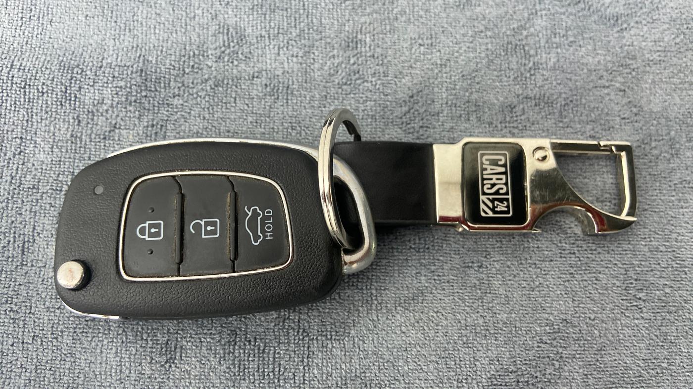 2021 Hyundai AURA S CNG, CNG, Manual, 19,498 km, Key Close Up