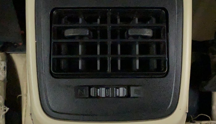 2018 Maruti Dzire VDI, Diesel, Manual, 52,274 km, Rear AC Vents