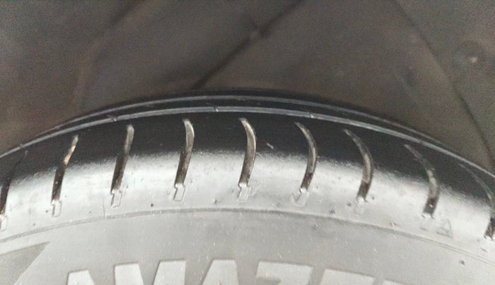 2013 Hyundai i20 MAGNA 1.2, Petrol, Manual, 77,604 km, Left Rear Tyre Tread