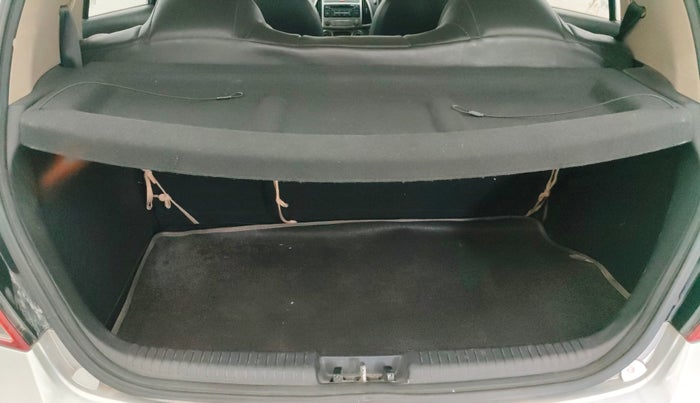 2013 Hyundai i20 MAGNA 1.2, Petrol, Manual, 77,604 km, Boot Inside