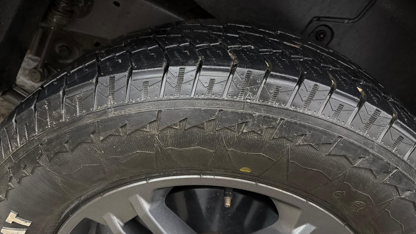 2023 Mahindra Thar LX D 4WD AT CONVERTIBLE, Diesel, Automatic, 46,046 km, Left Rear Tyre Tread