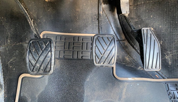 2020 Maruti Baleno DELTA PETROL 1.2, Petrol, Manual, 21,439 km, Pedals