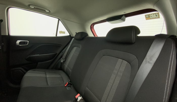 2020 Hyundai VENUE SX 1.0 TURBO IMT, Petrol, Manual, 41,603 km, Right Side Rear Door Cabin