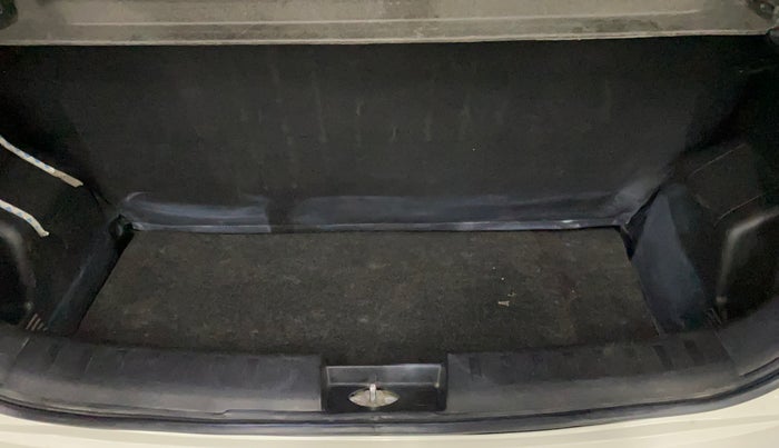 2012 Maruti Swift ZXI, Petrol, Manual, 85,162 km, Boot Inside