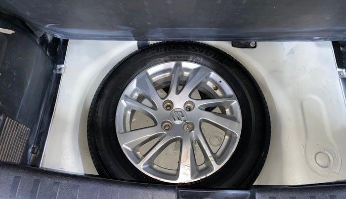 2012 Maruti Swift ZXI, Petrol, Manual, 85,162 km, Spare Tyre