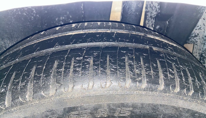 2012 Maruti Swift ZXI, Petrol, Manual, 85,162 km, Left Rear Tyre Tread