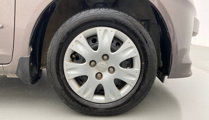 2014 Honda Amaze 1.2 SMT I VTEC, Petrol, Manual, 57,940 km, Right Front Wheel