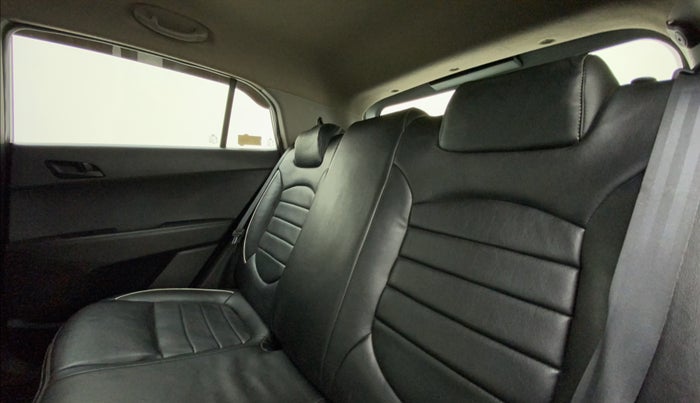 2017 Hyundai Creta E PLUS 1.6 PETROL, Petrol, Manual, 96,639 km, Right Side Rear Door Cabin