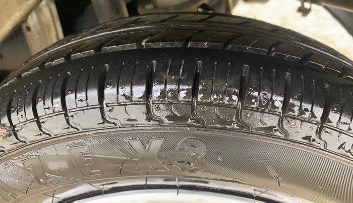 2017 Maruti Alto 800 LXI, Petrol, Manual, 52,290 km, Left Rear Tyre Tread