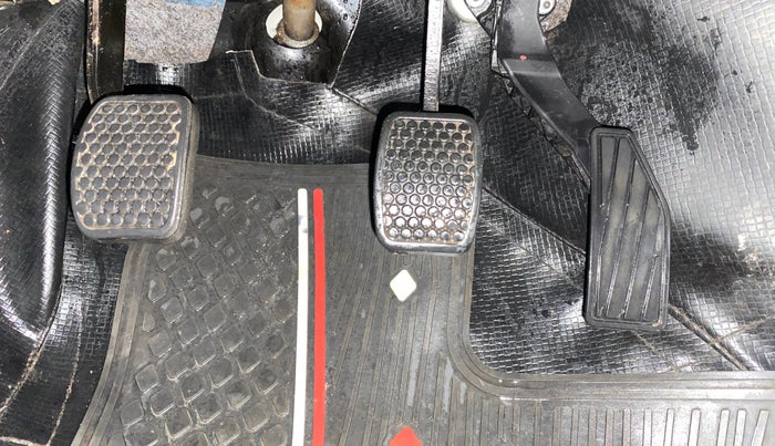 2017 Maruti Alto 800 LXI, Petrol, Manual, 52,290 km, Pedals