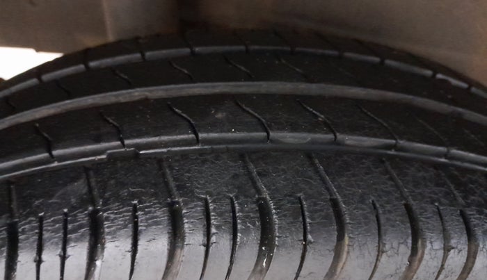2020 Maruti S PRESSO VXI+, Petrol, Manual, 33,240 km, Right Rear Tyre Tread