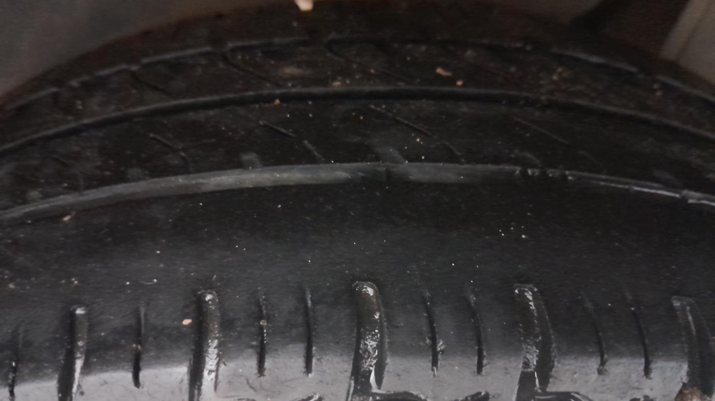 2014 Tata Nano TWIST XT, Petrol, Manual, 1,31,835 km, Right Rear Tyre Tread