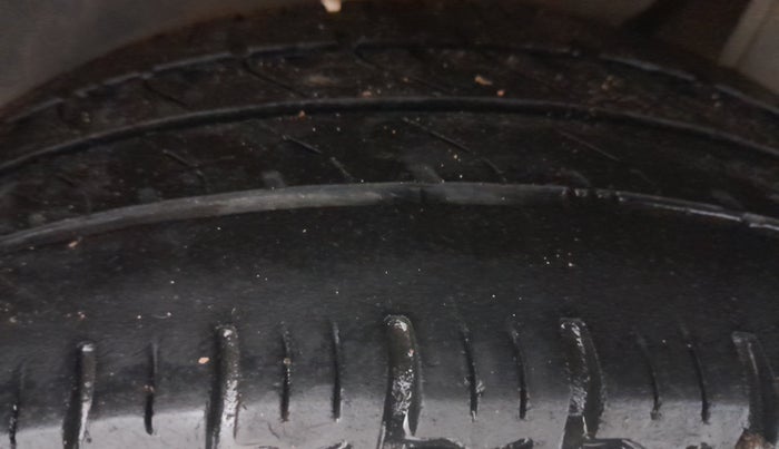 2014 Tata Nano TWIST XT, Petrol, Manual, 1,31,835 km, Right Rear Tyre Tread