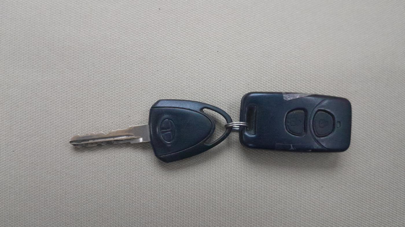 2014 Tata Nano TWIST XT, Petrol, Manual, 1,31,835 km, Key Close Up