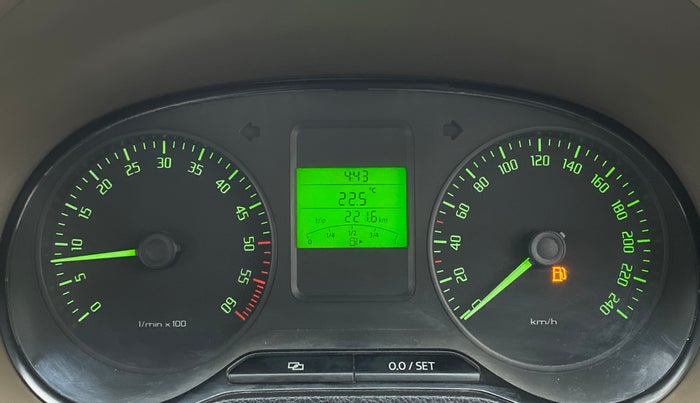 2013 Skoda Rapid AMBITION 1.6 TDI CR MT PLUS, Diesel, Manual, 1,23,087 km, Odometer Image