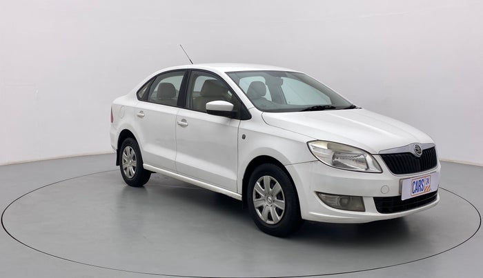 2013 Skoda Rapid AMBITION 1.6 TDI CR MT PLUS, Diesel, Manual, 1,23,087 km, Right Front Diagonal