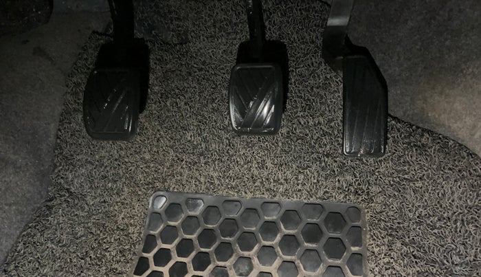 2021 Maruti Celerio VXI CNG, CNG, Manual, 60,472 km, Pedals