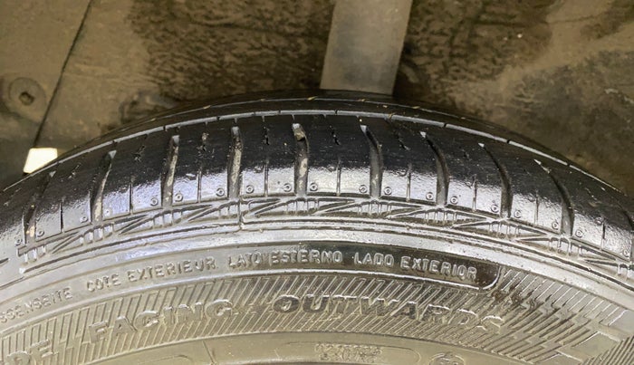 2017 Hyundai Grand i10 SPORTZ (O) 1.2 KAPPA VTVT, Petrol, Manual, 79,962 km, Right Rear Tyre Tread