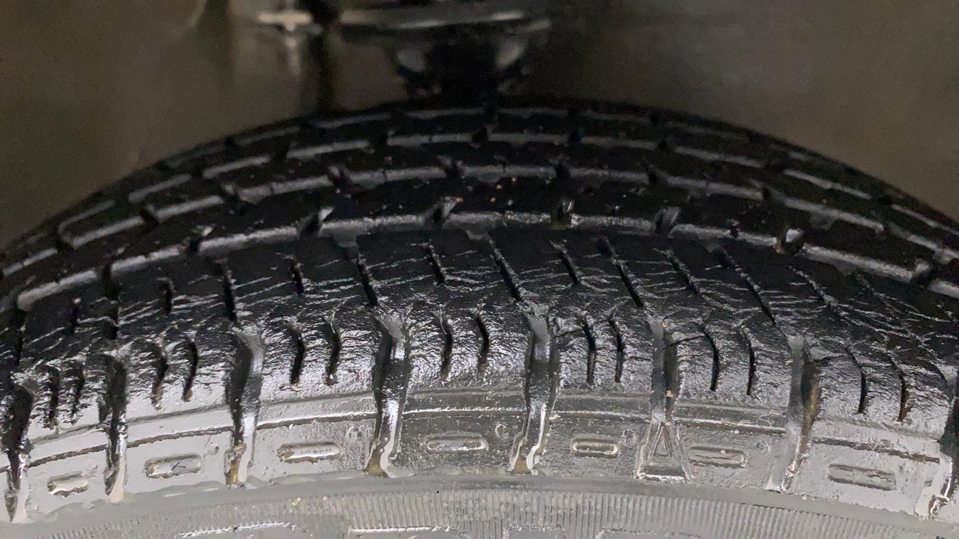 2016 Maruti Alto K10 VXI AMT, Petrol, Automatic, 26,500 km, Right Front Tyre Tread