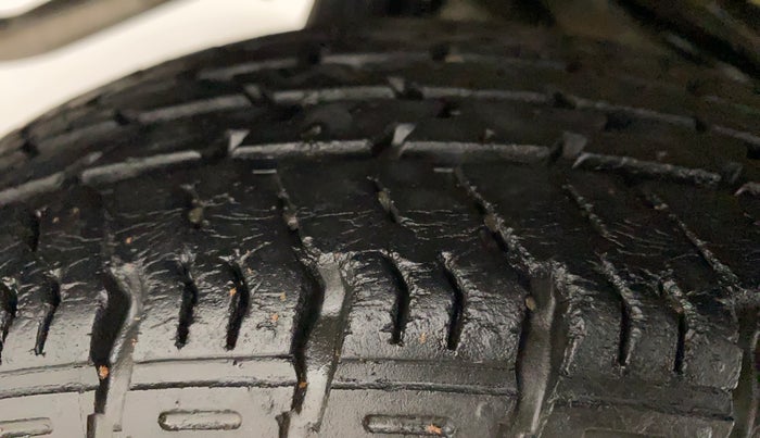 2017 Maruti Alto K10 VXI (O) AMT, Petrol, Automatic, 44,341 km, Right Rear Tyre Tread
