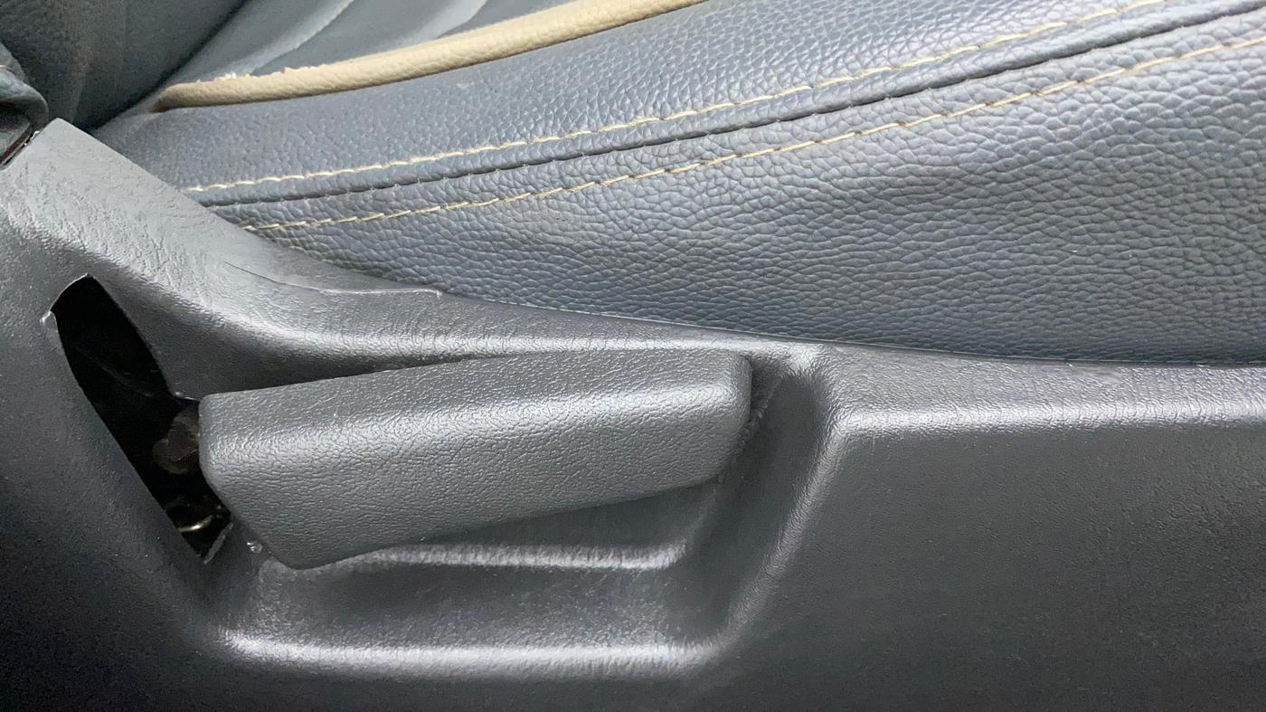 2017 Maruti Alto K10 VXI (O) AMT, Petrol, Automatic, 44,341 km, Driver Side Adjustment Panel
