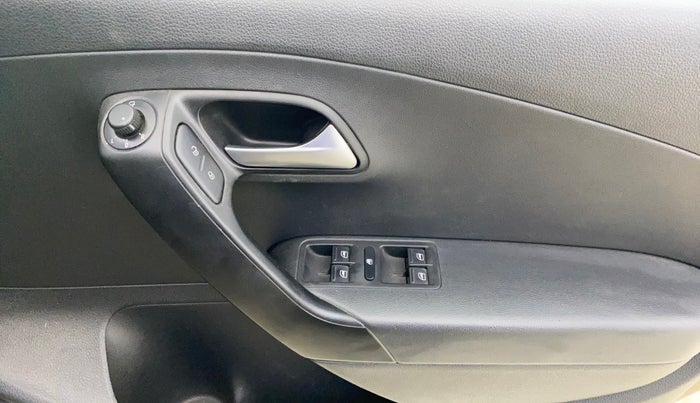 2019 Volkswagen Polo HIGHLINE PLUS 1.0, Petrol, Manual, 36,871 km, Driver Side Door Panels Control